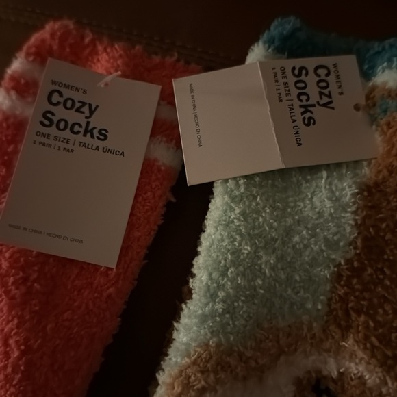 Women’s cozy socks -2 pairs - Picture 3 of 4